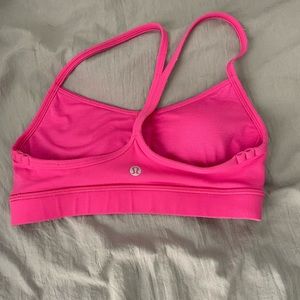 Lululemon pink sports bra size s